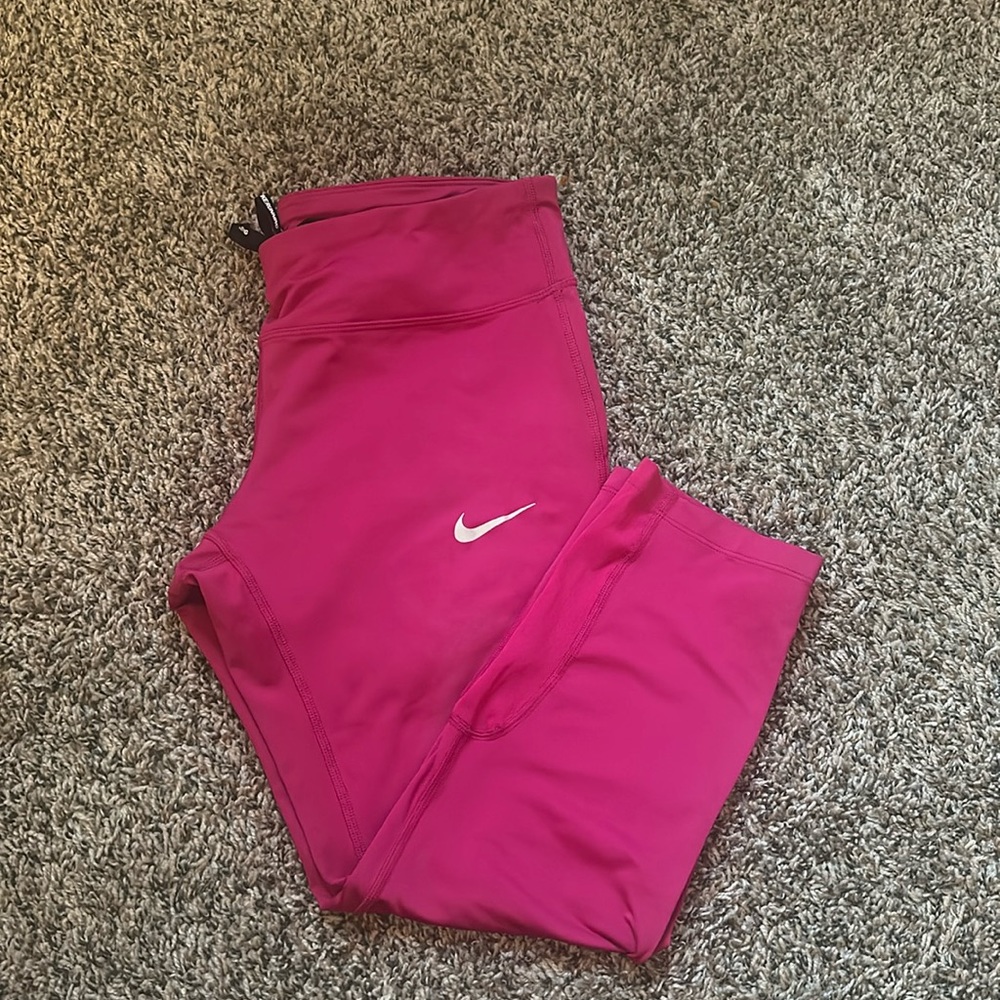 Nike dry fit Capri leggings